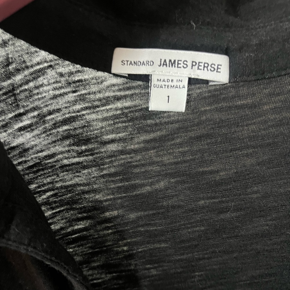 James Perse Women's Cotton Modal
Slub Knit Curved Hem V-Neck Polo Top
Shirt 1 S - Picture 5 of 6